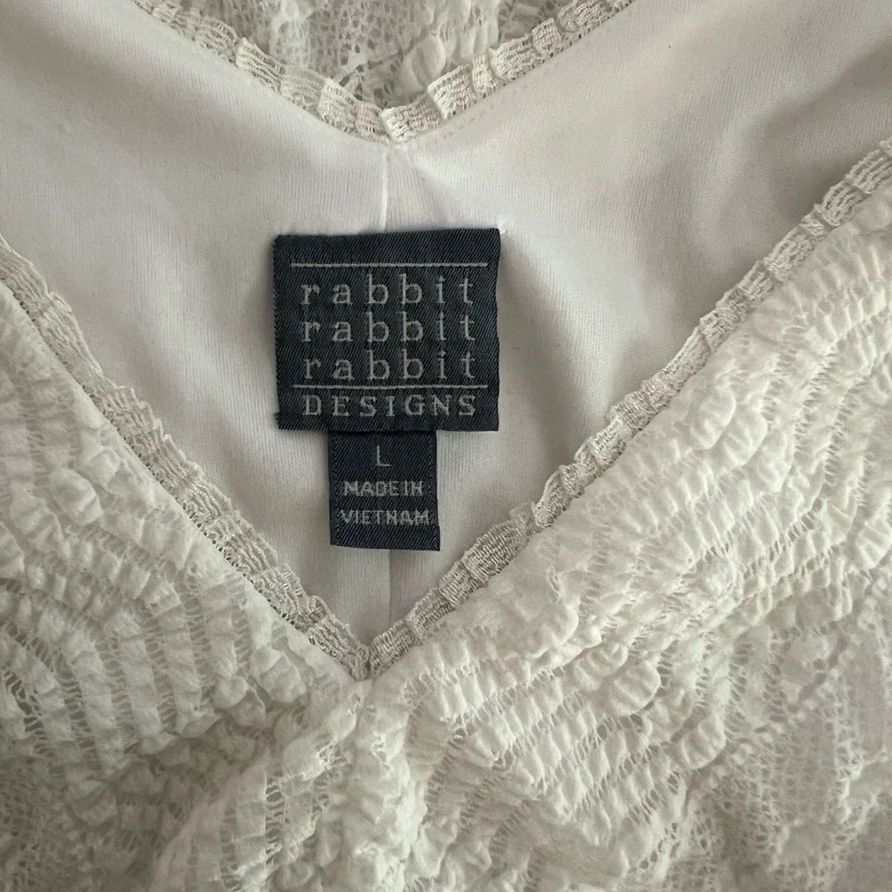 White Rabbit Rabbit Rabbit Sleeveless Stretch Lace Dress - Picture 3 of 4